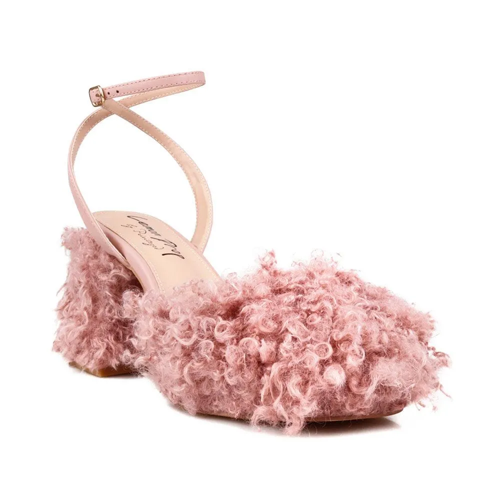 Cozy Shearling Diligent Design